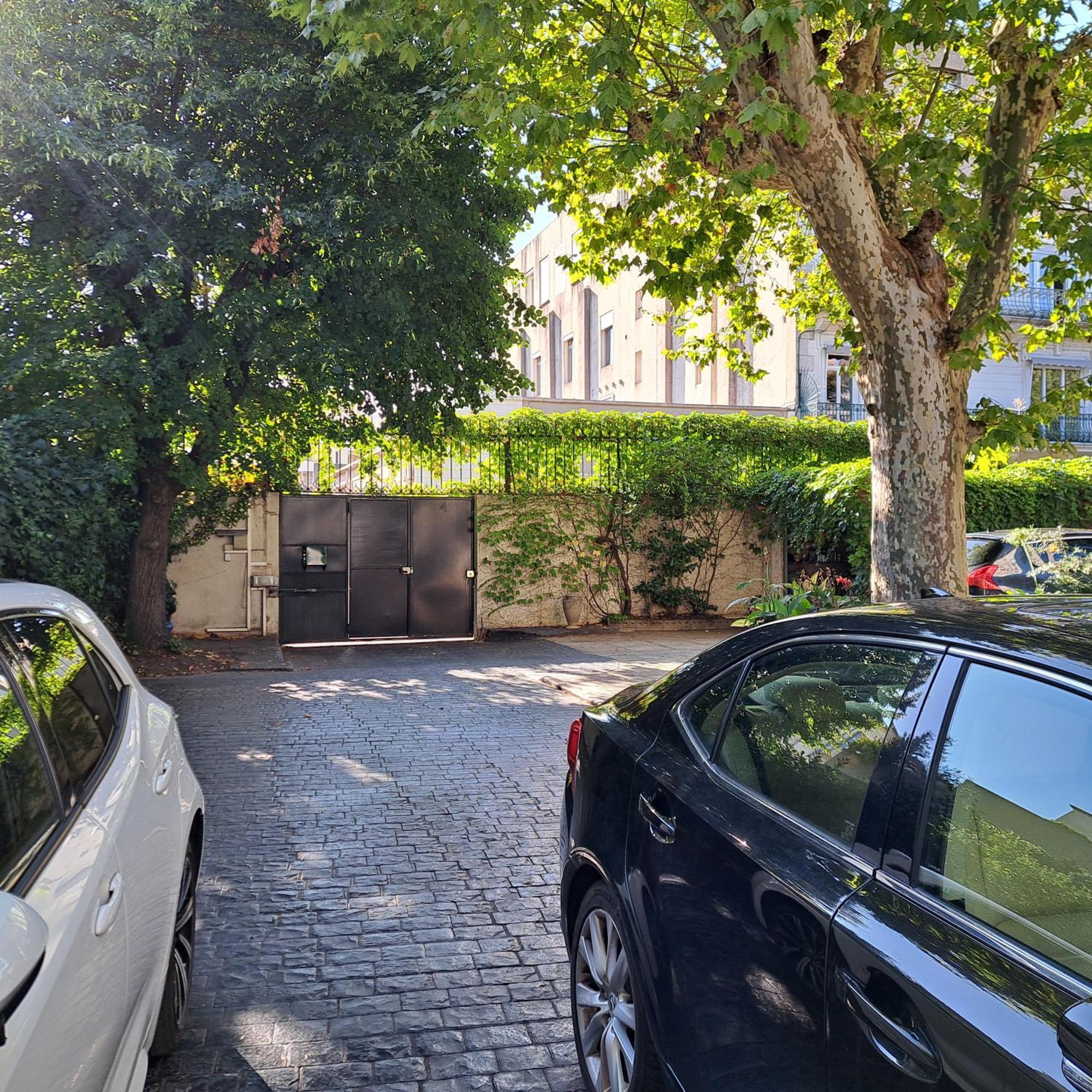 Les Jardins De La Fontaine Bed & Breakfast Alès Exterior foto